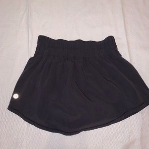 FINAL PRICE❣️NWOT Lululemon skirt breeze by